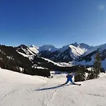 Alpen Austria بيروانغ