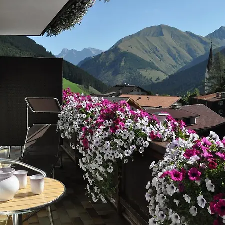 Alpen Austria דירה ברוואנג
